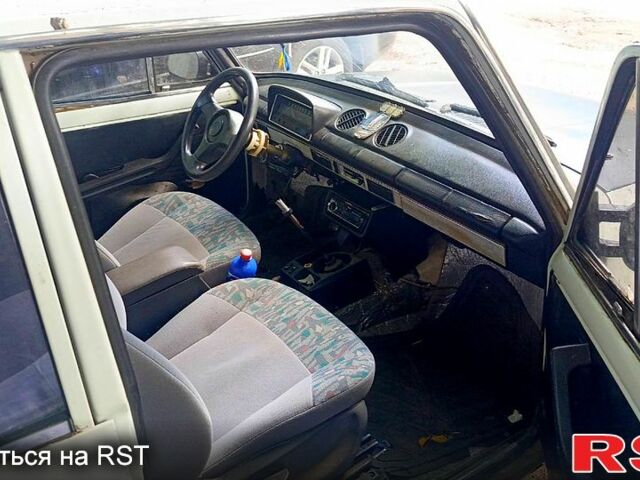 Белый ВАЗ 2101, объемом двигателя 1.3 л и пробегом 200 тыс. км за 360 $, фото 1 на Automoto.ua