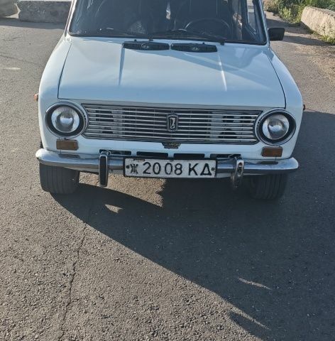 Білий ВАЗ 2101, об'ємом двигуна 1.6 л та пробігом 1 тис. км за 680 $, фото 1 на Automoto.ua
