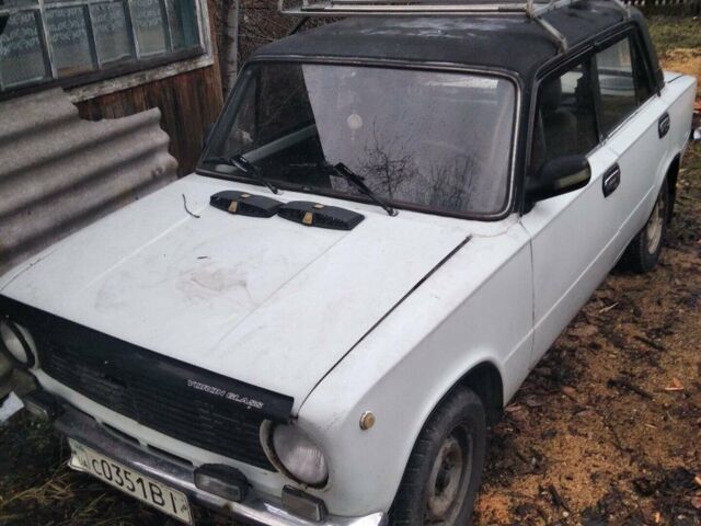 Білий ВАЗ 2101, об'ємом двигуна 1.2 л та пробігом 180 тис. км за 267 $, фото 1 на Automoto.ua