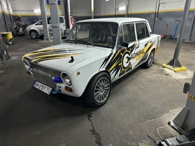 Білий ВАЗ 2101, об'ємом двигуна 1.2 л та пробігом 1000 тис. км за 5000 $, фото 1 на Automoto.ua