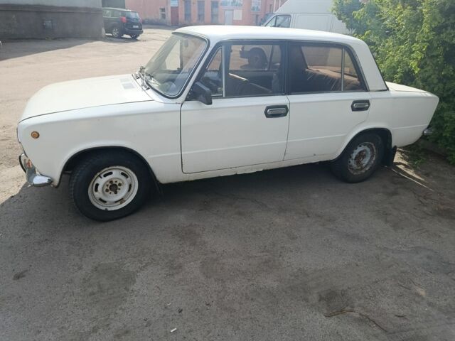 Білий ВАЗ 2101, об'ємом двигуна 1.2 л та пробігом 50 тис. км за 500 $, фото 1 на Automoto.ua