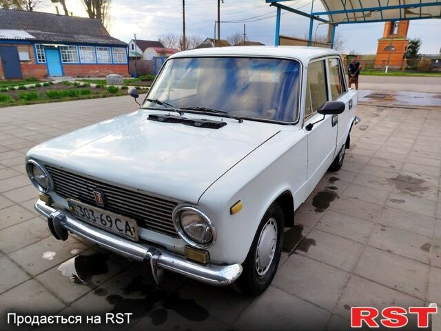 Белый ВАЗ 2101, объемом двигателя 1.3 л и пробегом 100 тыс. км за 650 $, фото 1 на Automoto.ua