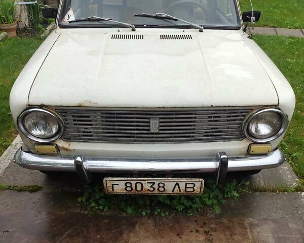 Белый ВАЗ 2101, объемом двигателя 1.2 л и пробегом 115 тыс. км за 1000 $, фото 1 на Automoto.ua