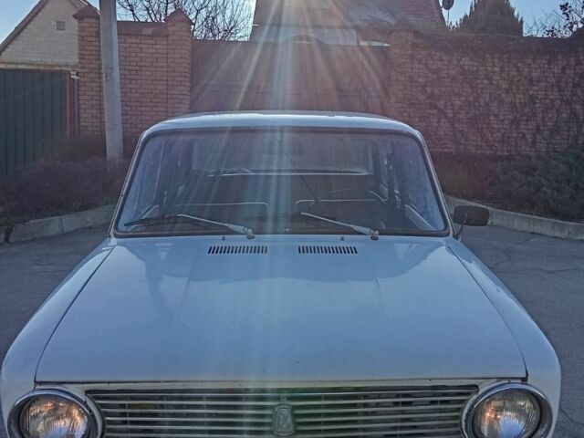 Белый ВАЗ 2101, объемом двигателя 1.2 л и пробегом 150 тыс. км за 415 $, фото 1 на Automoto.ua