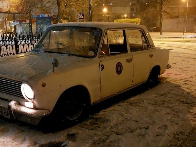 Белый ВАЗ 2101, объемом двигателя 0 л и пробегом 75 тыс. км за 579 $, фото 1 на Automoto.ua