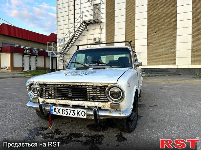 Белый ВАЗ 2101, объемом двигателя 1.2 л и пробегом 150 тыс. км за 300 $, фото 1 на Automoto.ua