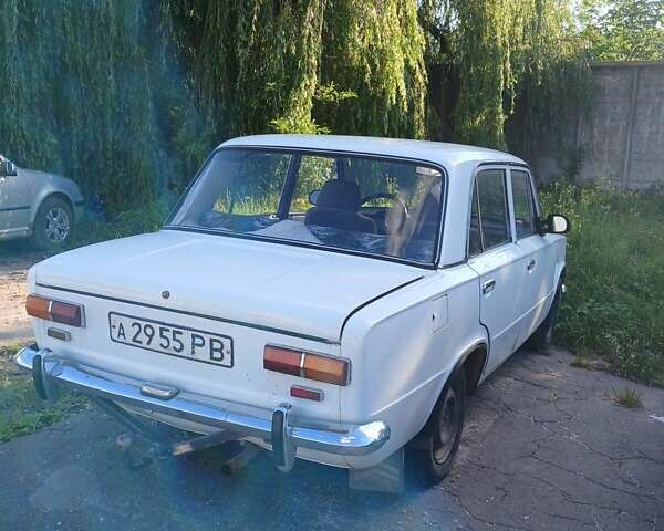 Белый ВАЗ 2101, объемом двигателя 1.3 л и пробегом 120 тыс. км за 450 $, фото 1 на Automoto.ua