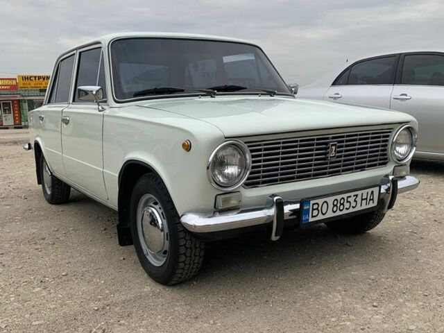Белый ВАЗ 2101, объемом двигателя 1.2 л и пробегом 185 тыс. км за 1700 $, фото 1 на Automoto.ua