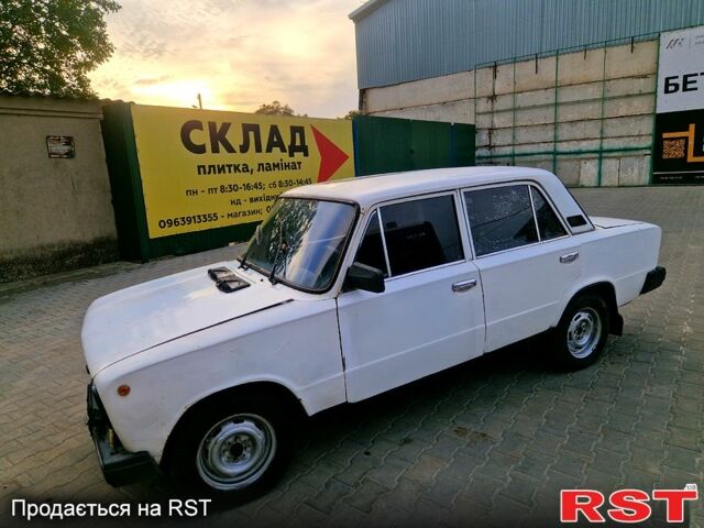 Белый ВАЗ 2101, объемом двигателя 1.3 л и пробегом 200 тыс. км за 350 $, фото 1 на Automoto.ua