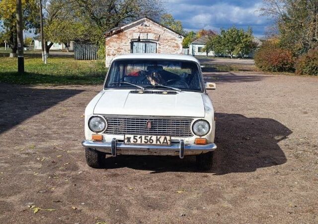 Білий ВАЗ 2101, об'ємом двигуна 1.3 л та пробігом 290 тис. км за 951 $, фото 1 на Automoto.ua