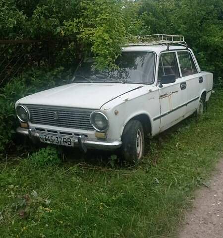 Белый ВАЗ 2101, объемом двигателя 1.2 л и пробегом 100 тыс. км за 199 $, фото 1 на Automoto.ua