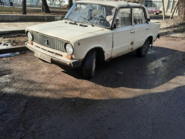 Білий ВАЗ 2101, об'ємом двигуна 0 л та пробігом 1000 тис. км за 320 $, фото 1 на Automoto.ua