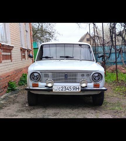 Белый ВАЗ 2101, объемом двигателя 1.3 л и пробегом 0 тыс. км за 1100 $, фото 1 на Automoto.ua