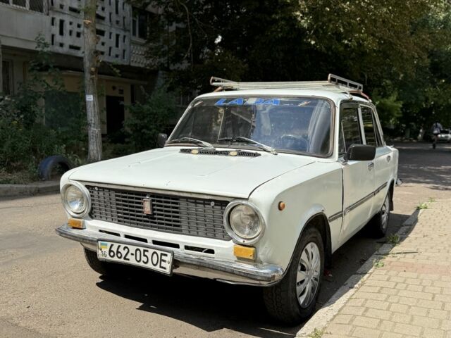 Білий ВАЗ 2101, об'ємом двигуна 1.2 л та пробігом 100 тис. км за 449 $, фото 1 на Automoto.ua
