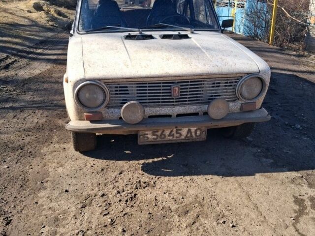 Белый ВАЗ 2101, объемом двигателя 1 л и пробегом 80 тыс. км за 592 $, фото 1 на Automoto.ua