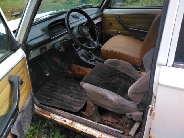 Белый ВАЗ 2101, объемом двигателя 0 л и пробегом 70 тыс. км за 274 $, фото 1 на Automoto.ua