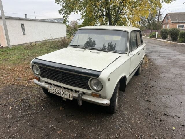 Белый ВАЗ 2101, объемом двигателя 0 л и пробегом 120 тыс. км за 423 $, фото 1 на Automoto.ua