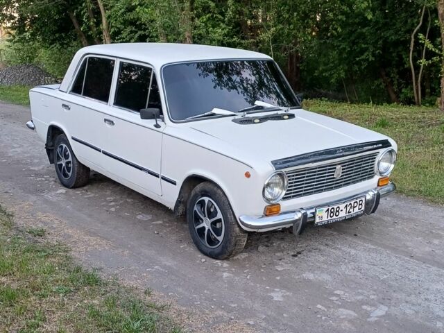 Белый ВАЗ 2101, объемом двигателя 0 л и пробегом 300 тыс. км за 750 $, фото 1 на Automoto.ua