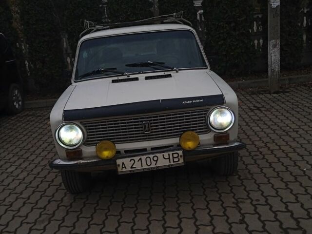 Белый ВАЗ 2101, объемом двигателя 1 л и пробегом 111 тыс. км за 650 $, фото 1 на Automoto.ua