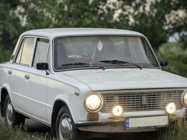 Білий ВАЗ 2101, об'ємом двигуна 1.1 л та пробігом 300 тис. км за 799 $, фото 1 на Automoto.ua