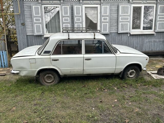Белый ВАЗ 2101, объемом двигателя 1.2 л и пробегом 137 тыс. км за 382 $, фото 1 на Automoto.ua