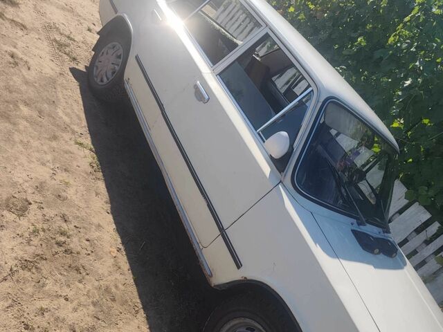 Белый ВАЗ 2101, объемом двигателя 0 л и пробегом 39 тыс. км за 224 $, фото 1 на Automoto.ua