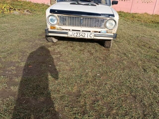 Белый ВАЗ 2101, объемом двигателя 0 л и пробегом 300 тыс. км за 380 $, фото 1 на Automoto.ua