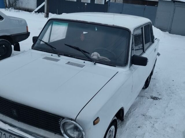 Белый ВАЗ 2101, объемом двигателя 1 л и пробегом 5 тыс. км за 582 $, фото 1 на Automoto.ua