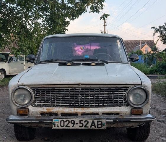 Белый ВАЗ 2101, объемом двигателя 1.2 л и пробегом 2 тыс. км за 336 $, фото 1 на Automoto.ua