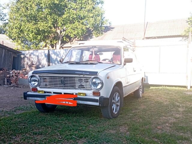 Белый ВАЗ 2101, объемом двигателя 1.2 л и пробегом 20 тыс. км за 900 $, фото 1 на Automoto.ua