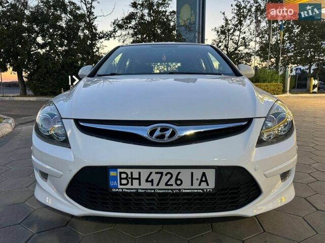 Белый ВАЗ 2101, объемом двигателя 1.3 л и пробегом 100 тыс. км за 437 $, фото 1 на Automoto.ua