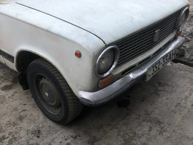 Белый ВАЗ 2101, объемом двигателя 1.6 л и пробегом 320 тыс. км за 500 $, фото 1 на Automoto.ua