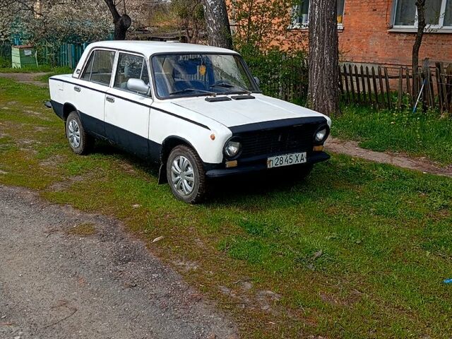 Белый ВАЗ 2101, объемом двигателя 1.5 л и пробегом 98 тыс. км за 300 $, фото 1 на Automoto.ua