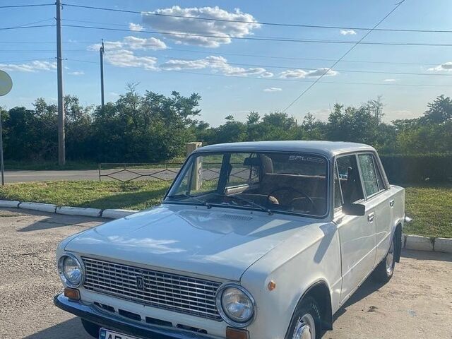 Белый ВАЗ 2101, объемом двигателя 1.2 л и пробегом 199 тыс. км за 617 $, фото 1 на Automoto.ua