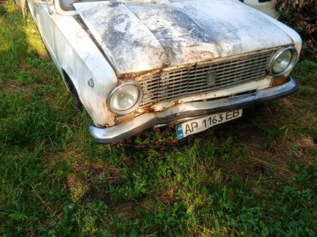 Белый ВАЗ 2101, объемом двигателя 1 л и пробегом 300 тыс. км за 113 $, фото 1 на Automoto.ua