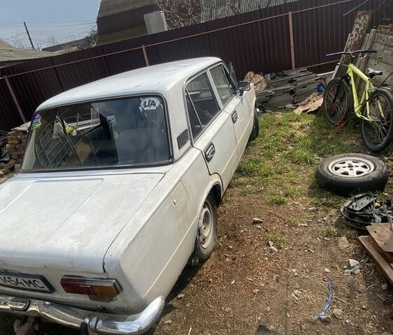 Белый ВАЗ 2101, объемом двигателя 1.3 л и пробегом 700 тыс. км за 300 $, фото 1 на Automoto.ua