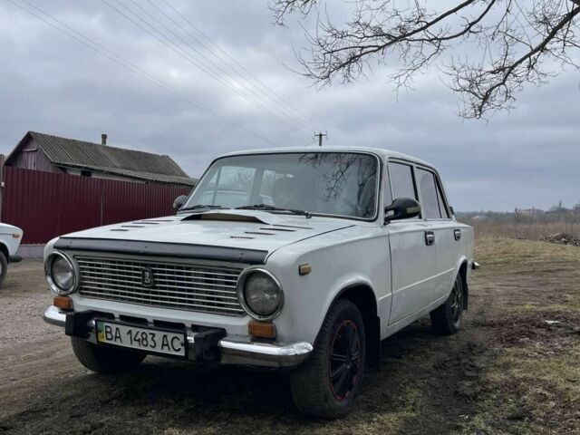 Белый ВАЗ 2101, объемом двигателя 2 л и пробегом 200 тыс. км за 587 $, фото 1 на Automoto.ua
