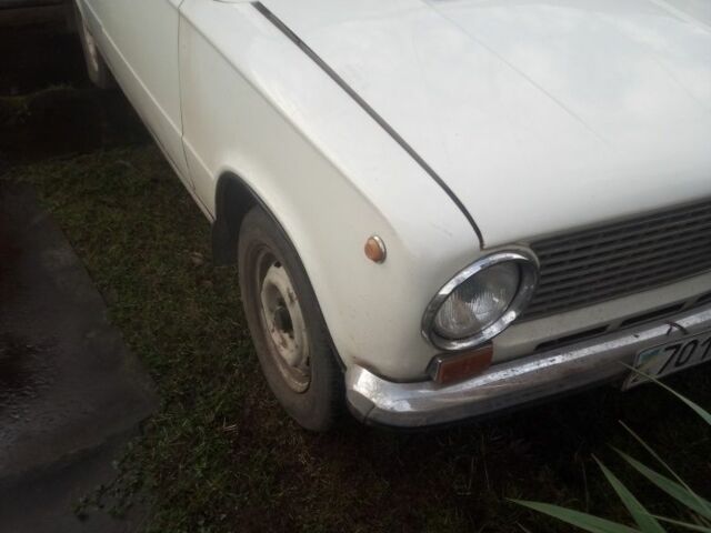 Белый ВАЗ 2101, объемом двигателя 1.3 л и пробегом 85 тыс. км за 700 $, фото 1 на Automoto.ua