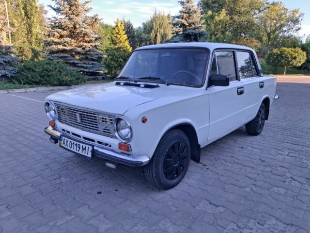 Белый ВАЗ 2101, объемом двигателя 1.5 л и пробегом 230 тыс. км за 782 $, фото 1 на Automoto.ua