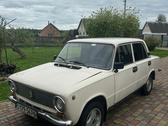 Білий ВАЗ 2101, об'ємом двигуна 0 л та пробігом 82 тис. км за 450 $, фото 1 на Automoto.ua