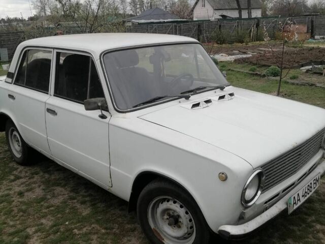 Белый ВАЗ 2101, объемом двигателя 1.2 л и пробегом 2 тыс. км за 600 $, фото 1 на Automoto.ua