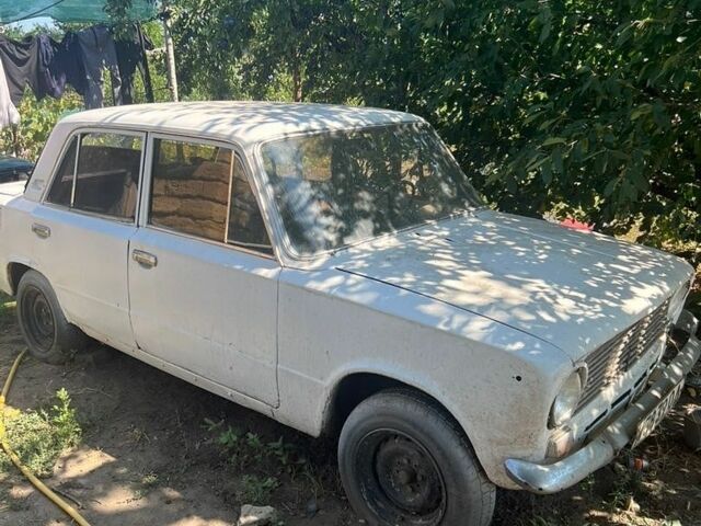 Білий ВАЗ 2101, об'ємом двигуна 1.5 л та пробігом 777 тис. км за 200 $, фото 1 на Automoto.ua