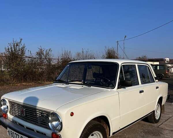 Белый ВАЗ 2101, объемом двигателя 1.2 л и пробегом 77 тыс. км за 2500 $, фото 1 на Automoto.ua