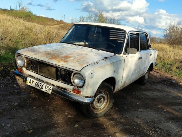 Белый ВАЗ 2101, объемом двигателя 1.5 л и пробегом 100 тыс. км за 262 $, фото 1 на Automoto.ua