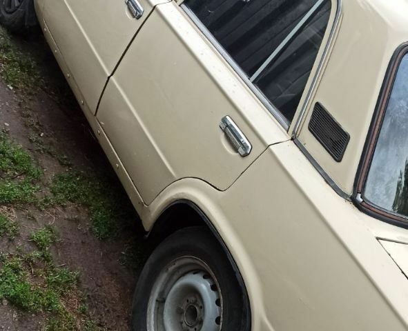 Белый ВАЗ 2101, объемом двигателя 1.2 л и пробегом 100 тыс. км за 600 $, фото 1 на Automoto.ua