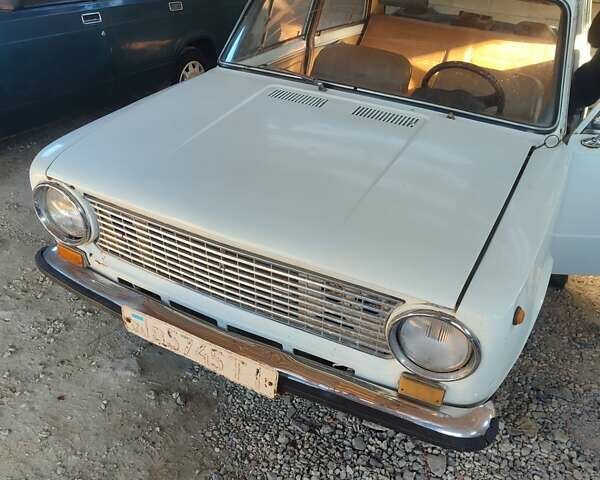 Белый ВАЗ 2101, объемом двигателя 0 л и пробегом 100 тыс. км за 500 $, фото 1 на Automoto.ua