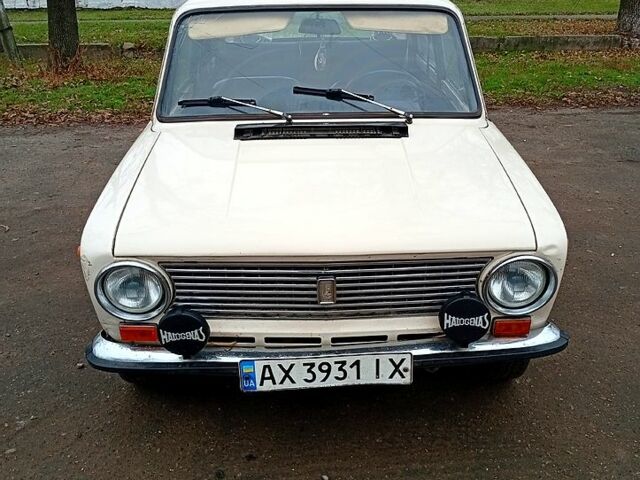 Белый ВАЗ 2101, объемом двигателя 1.2 л и пробегом 0 тыс. км за 1000 $, фото 1 на Automoto.ua