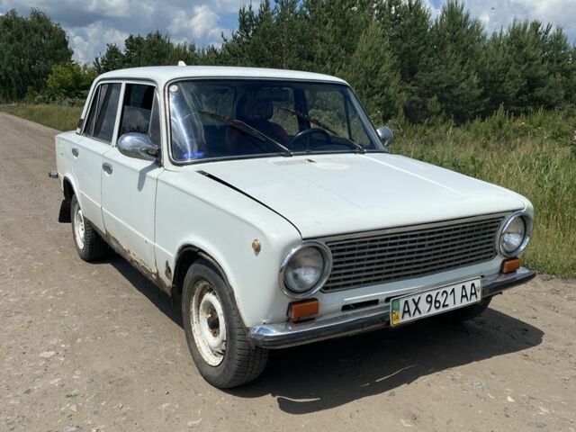 Белый ВАЗ 2101, объемом двигателя 1.2 л и пробегом 999 тыс. км за 291 $, фото 1 на Automoto.ua