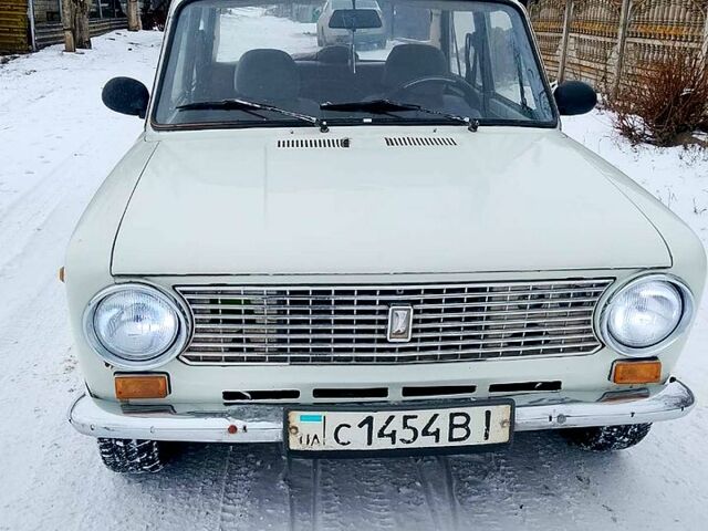 Белый ВАЗ 2101, объемом двигателя 1.3 л и пробегом 198 тыс. км за 500 $, фото 1 на Automoto.ua