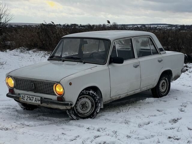 Белый ВАЗ 2101, объемом двигателя 1.2 л и пробегом 77 тыс. км за 498 $, фото 1 на Automoto.ua